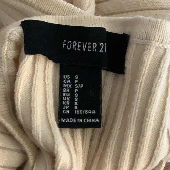 Forever, 21 cop top❤️🔥 - Picture 7 of 7